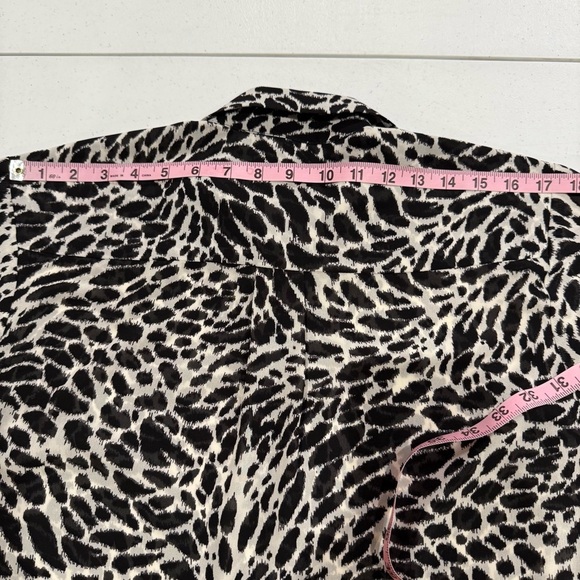 MICHAEL Michael Kors Button Down Animal Print Blouse Tie Hem Black/White Size XS - Picture 7 of 10